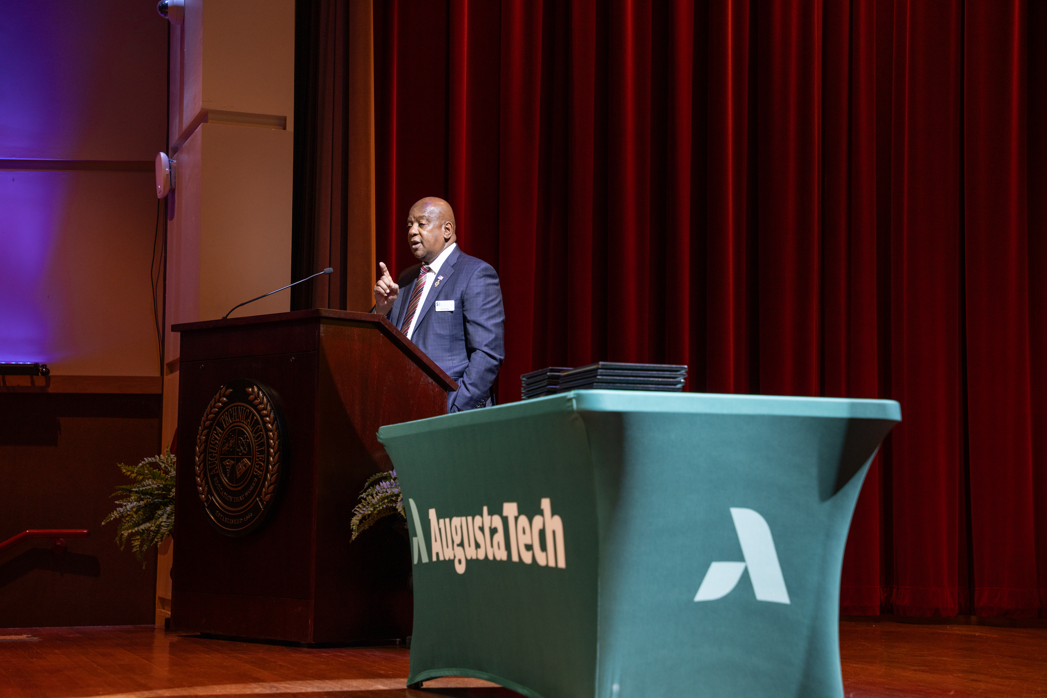 During the graduation ceremony, SRNS Senior Vice President NNSA Tritium Operations and Programs JC Epting offered words of wisdom and encouragement and welcomed the new operators to SRTE.